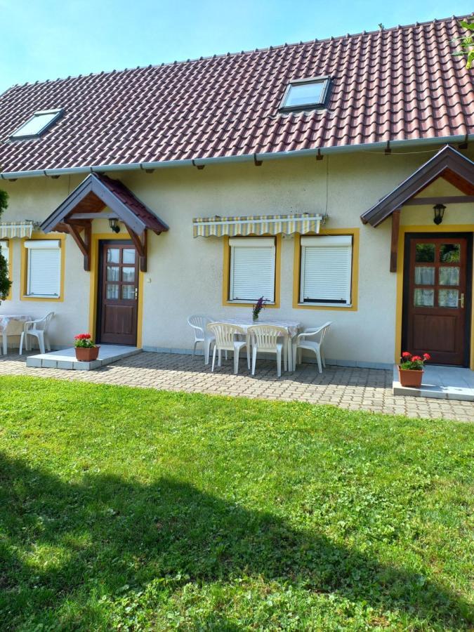 Helena Apartman Cserszegtomaj Extérieur photo